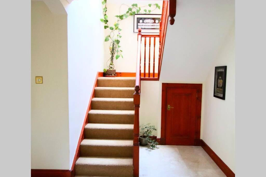 Serene Countryside Home With Manicured Gardens สโตนเฮเว่น ภายนอก รูปภาพ