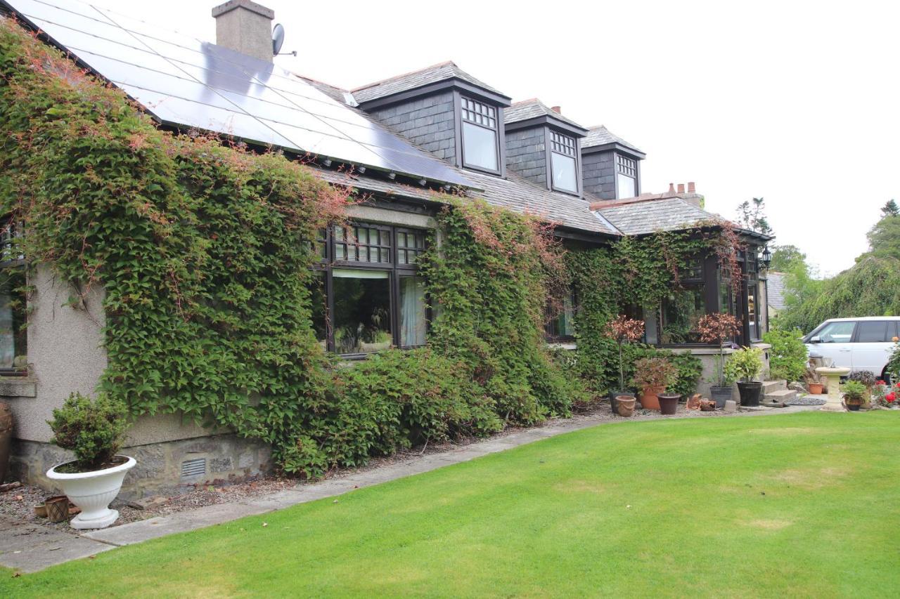 Serene Countryside Home With Manicured Gardens สโตนเฮเว่น ภายนอก รูปภาพ