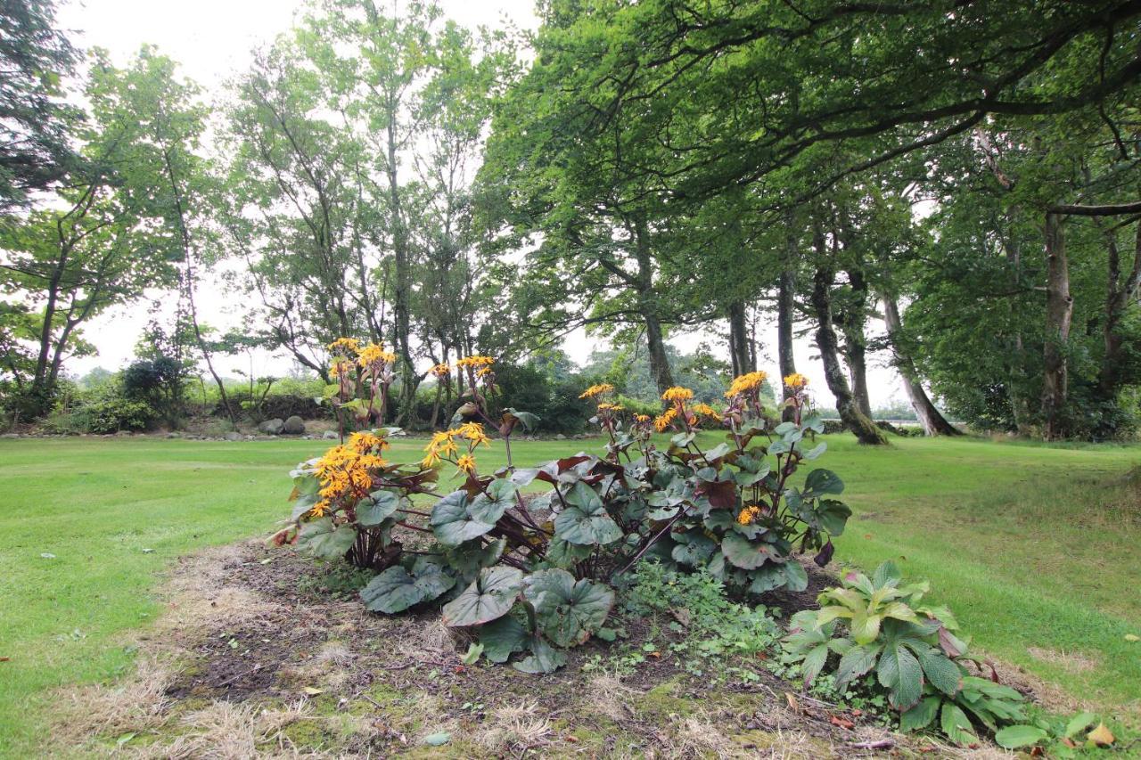 Serene Countryside Home With Manicured Gardens สโตนเฮเว่น ภายนอก รูปภาพ